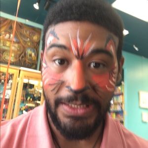 Meet your Posher, Janeil